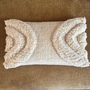 Sarah Sherman Samuel arches lumbar pillow for LuLu & Georgia